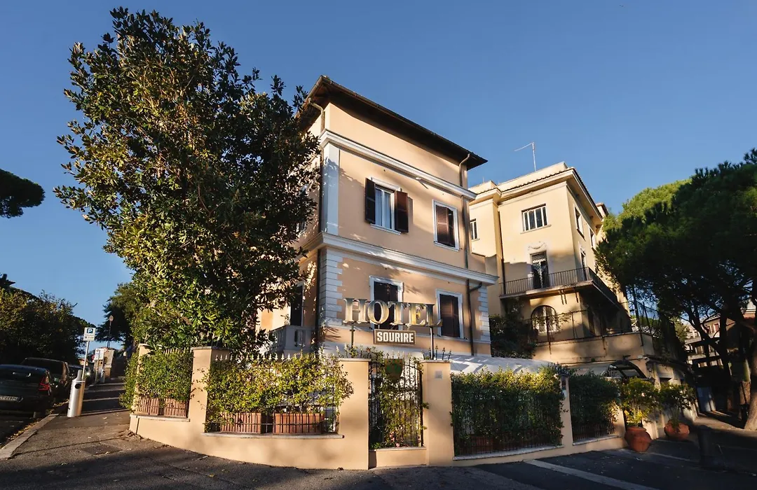 Sourire Hotel-1
