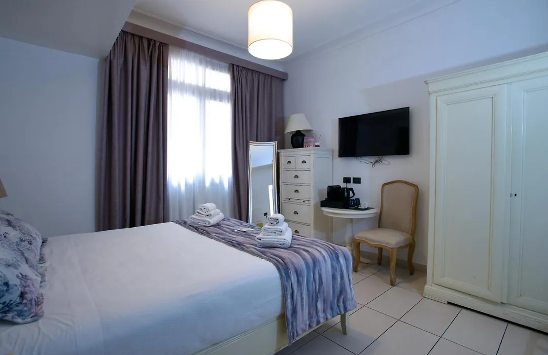St. Peter' Six Rooms & Suites-1