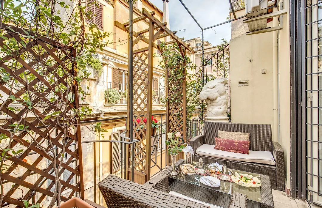 Pantheonview - Luxury Suites-1