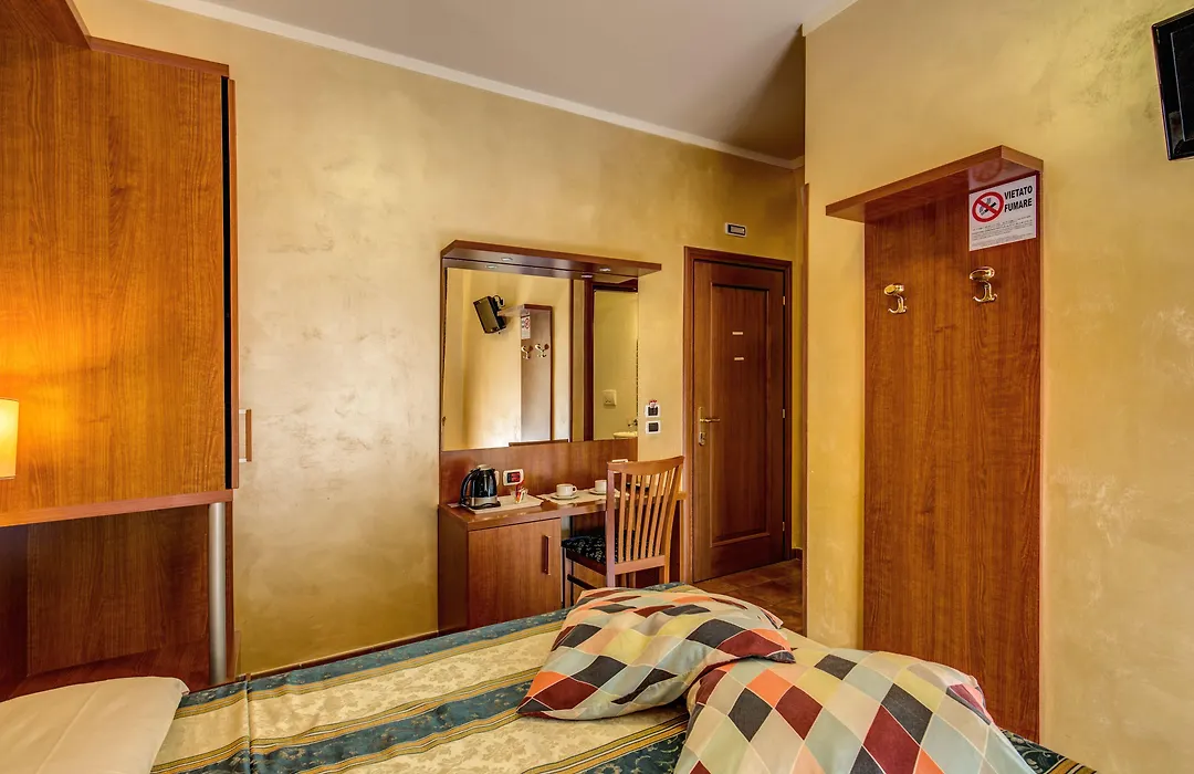 Hotel Maryelen-1