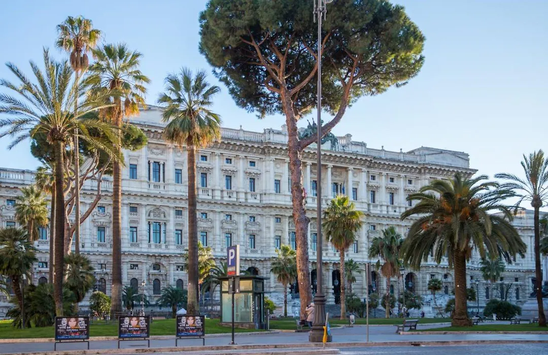Ara Pacis Inn-1
