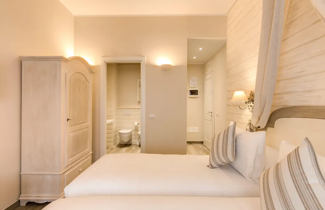 Casa Tua Vaticano Guest House-1