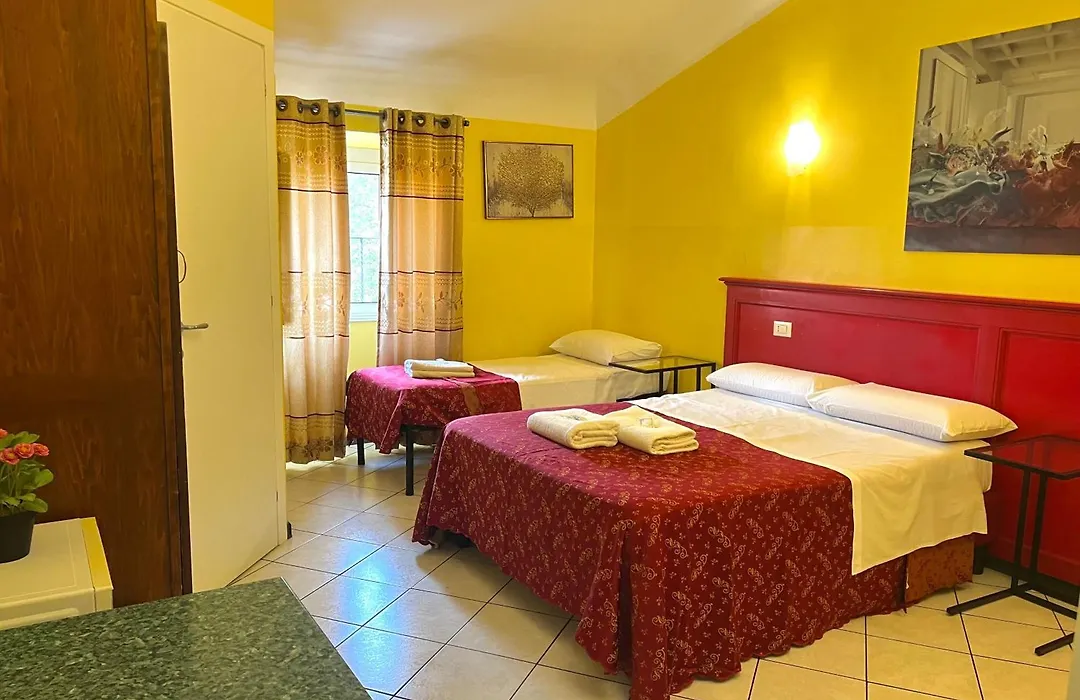 Fanti Rooms-1