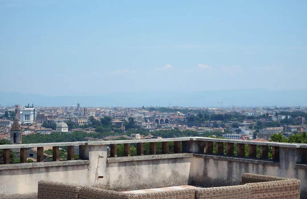 Domus Monami Luxury Suites-1