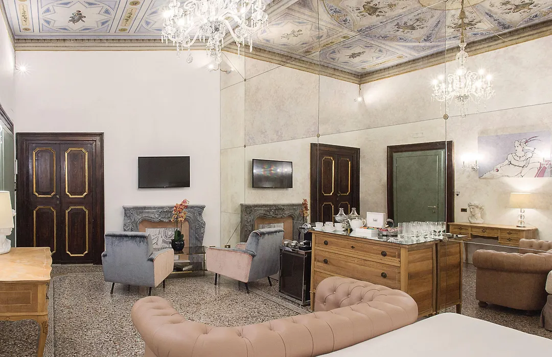 Nobildonne Relais-1