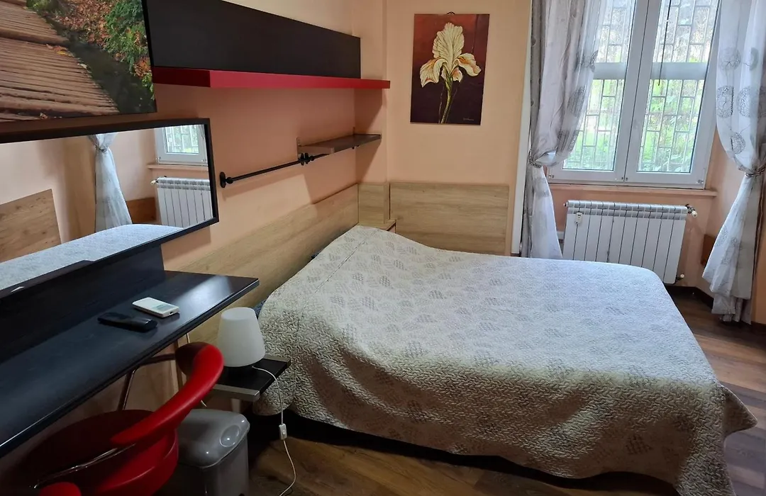 Gina B&B-1