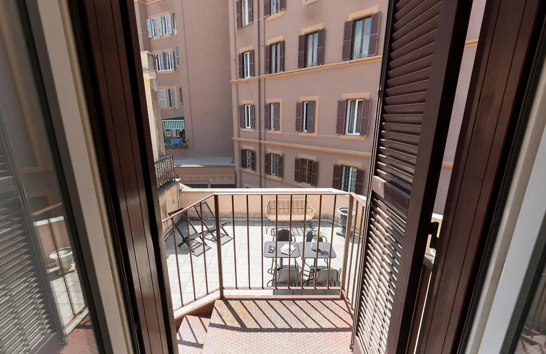 Domus Fornaci-1