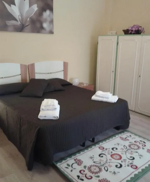 B&B Sabrina Home-1