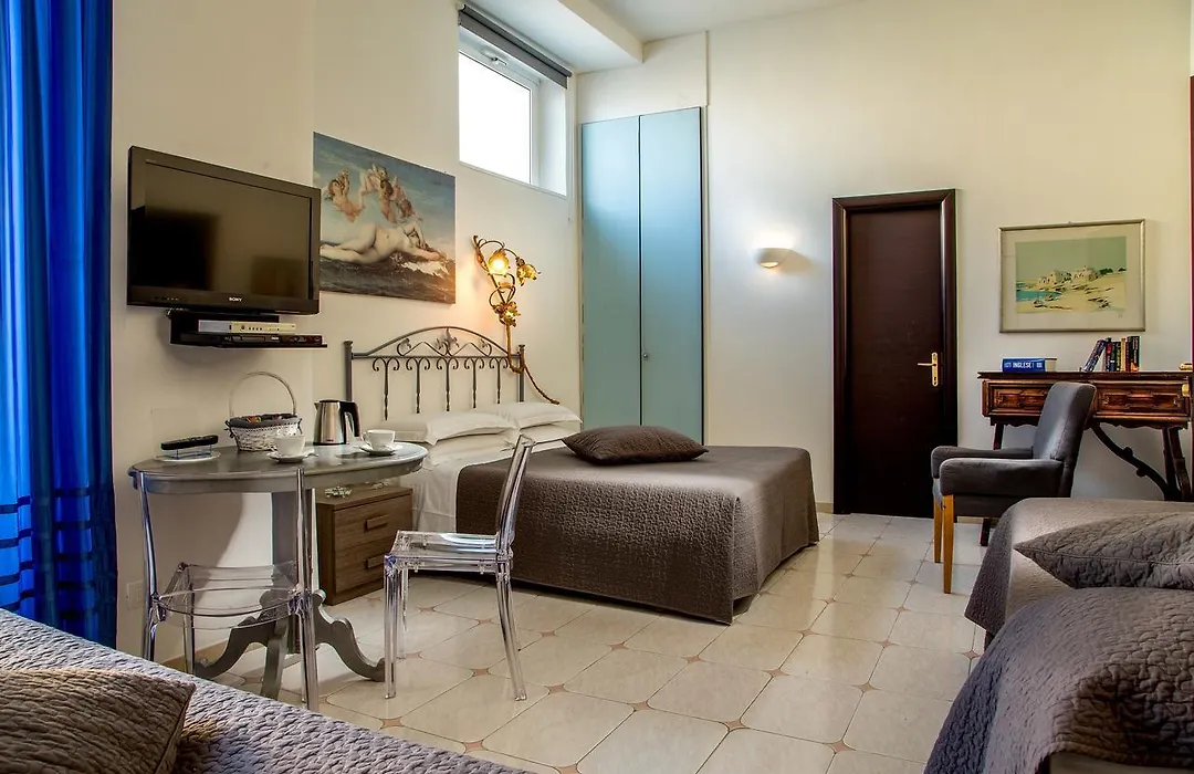 Roma Central Guest House-1