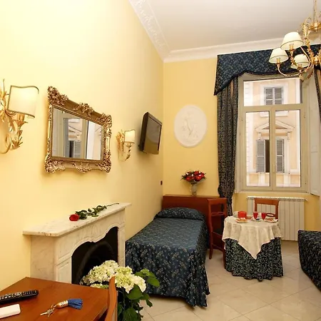 Caroline Suite-3