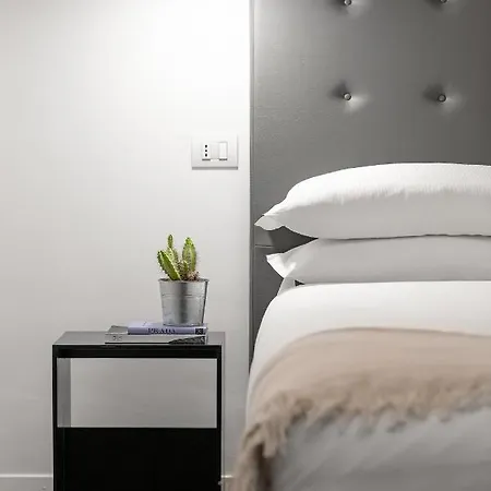 N - Space Modern Guestrooms-3