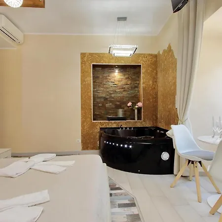 Suite Paradise Rome Guest Rooms-2