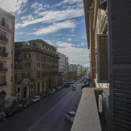 Colosseo Prestige Rooms-2