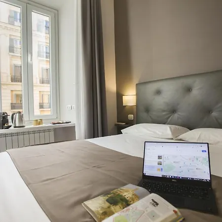 Colosseo Prestige Rooms-3