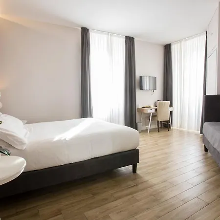 Colosseo Prestige Rooms-3