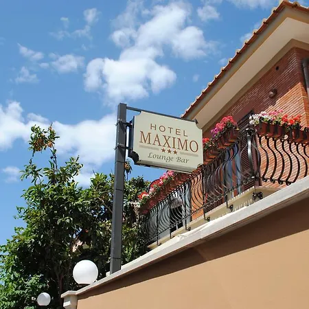 Hotel Maximo-3