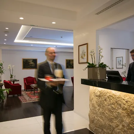 Hotel Degli Artisti-3
