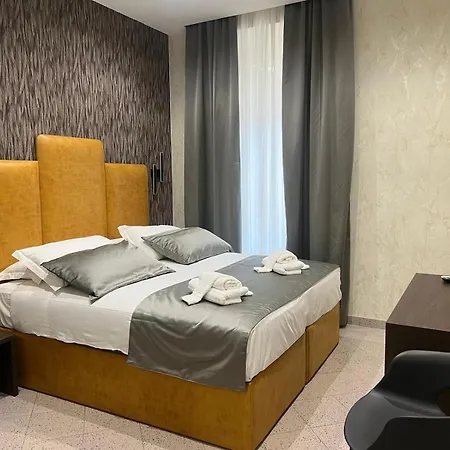 Hotel Ercoli House-3