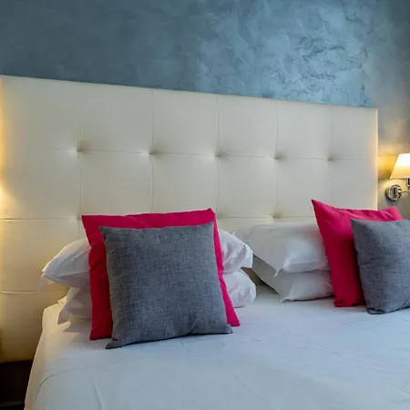 Hotel Gabriella-3