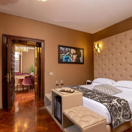 The Inn At The Spanish Steps Luxury Collection - The Club Condotti 91-2