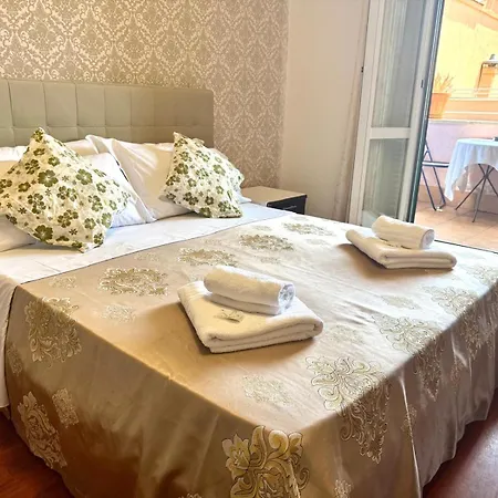 Green Guesthouse-3