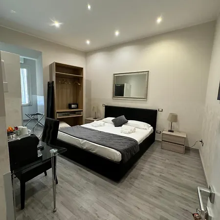 Rhs Rienzo Suites Guesthouse-3