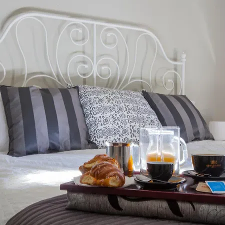Un Attimo A Roma B&B-3