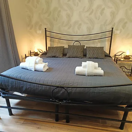 Nicole Suite-3