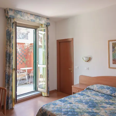 Hotel Tirreno-2