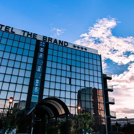 Hotel The Brand-2