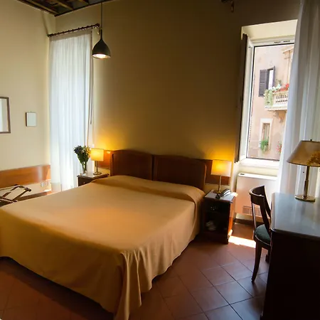 Hotel Teatro Di Pompeo-2