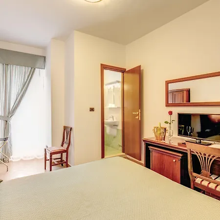 Hotel Flavio-2