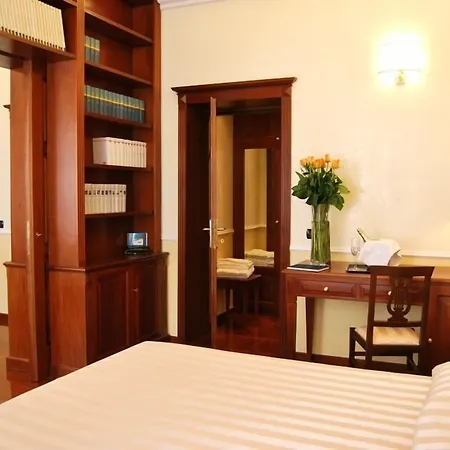 Luxury Ludovisi Rooms-3