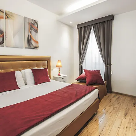 Town House Spagna-2