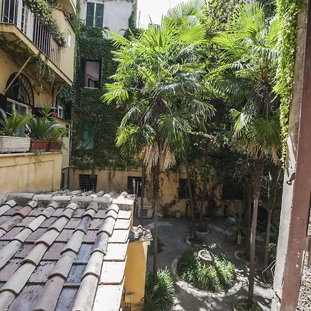 Town House Spagna-3