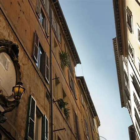 Pantheon Relais-2