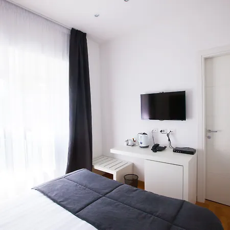Melody Suite Rome-2