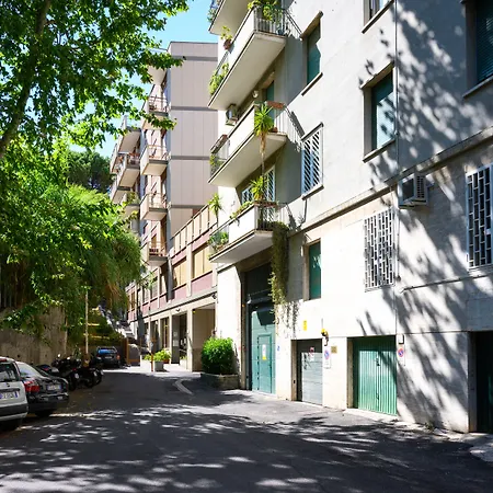 Leonardo Da Vinci Guest House-3