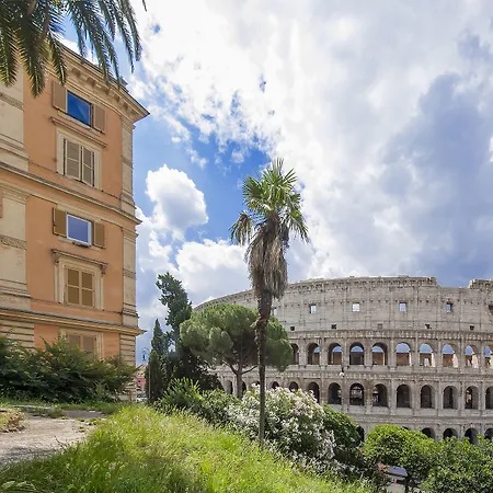 Colosseum Corner-2
