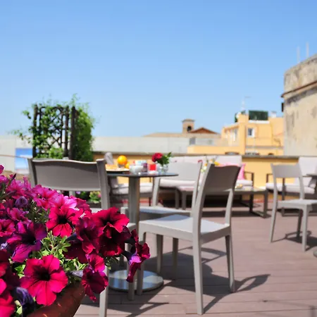 Piccola Navona Roof Garden-2