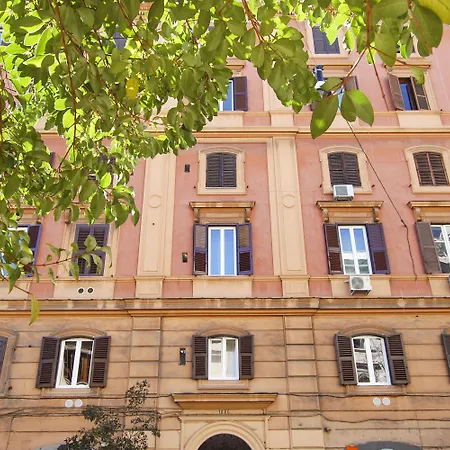 Colonna Luxury Suites-3