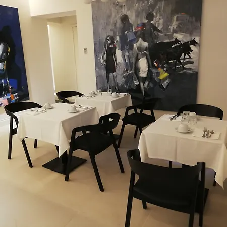 Spagna Luxury Rooms-2