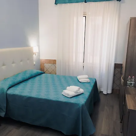 Square Inn-3