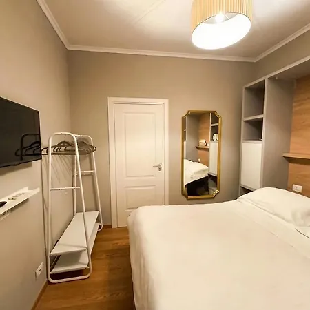 Gravina Suite Frattina-3
