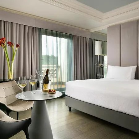Leon'S Place Hotel In Rome-3