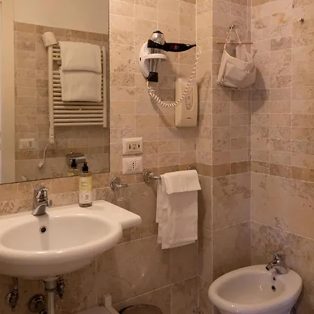 Hotel Modigliani-2