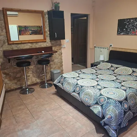 Gina B&B-2