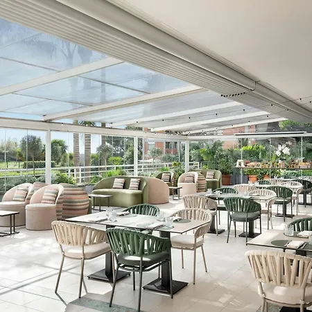 Courtyard By Marriott Rome Central Park-3