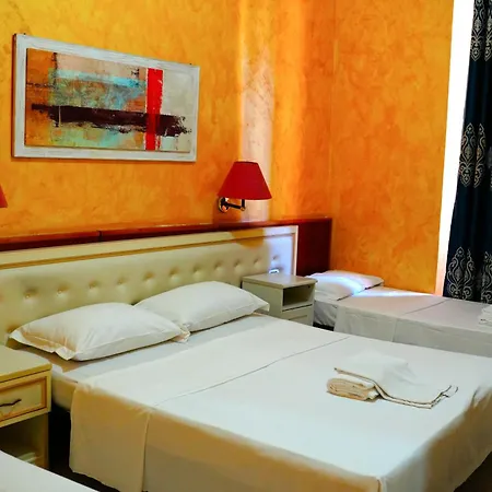 Hotel Ferrari-2