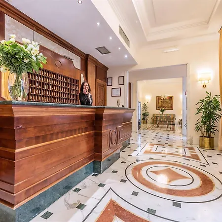 Raeli Hotel Noto-3